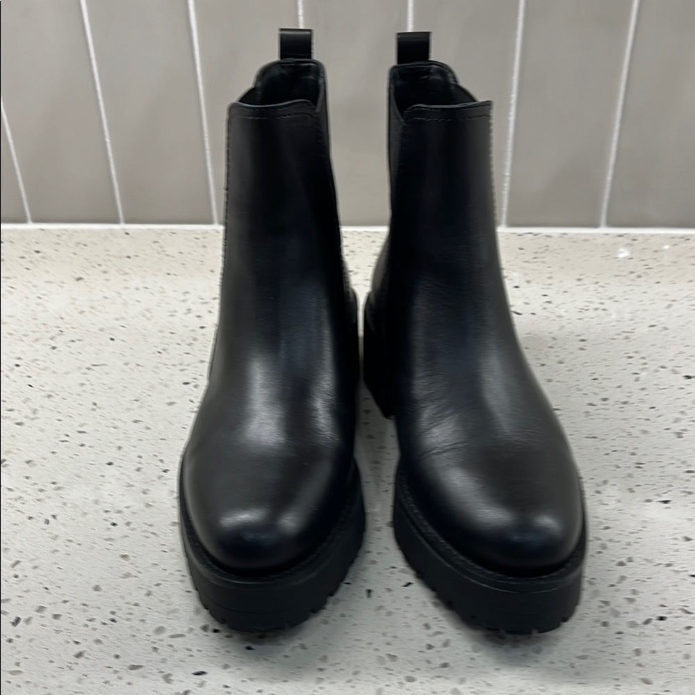 Sam Edelman NWOT Josha Black Leather Chelsea Booties 7.5 M - Picture 11 of 11